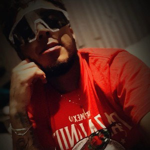 INVASORES DEL UNIVERSO