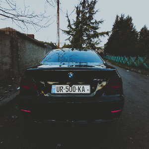 BMW сила Mersedes магила