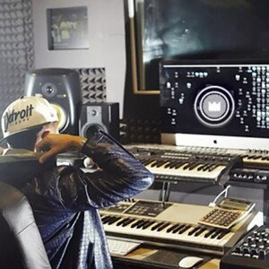 Dj pokerface