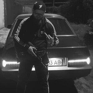 Один за всіх но не всі 