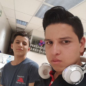 LOS PINCHIS SEXYS