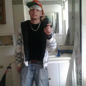 GUNZ,MONEY AN HUSTLIN 