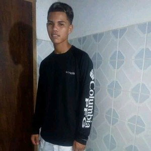 Soy de barrio putos" 2002 