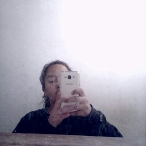 Lutipsbenitez high 