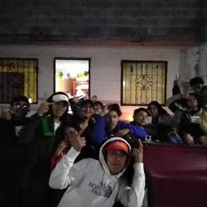 FG CREW ,Dead Boys y  FW