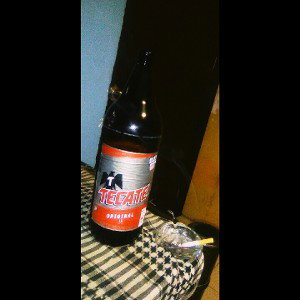 Metido En Un Bar