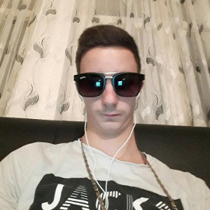 Young gangster 