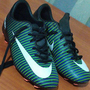 первый трек е