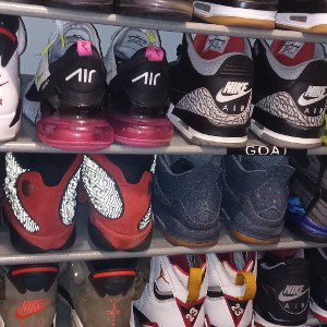 SNEAKAZ