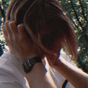 •Я не дружу с людьми•