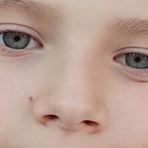 чел говорит сам собой