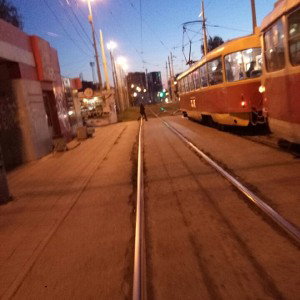 Между вами пропасть лжи. 