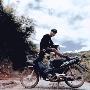 ​အနာ​ေပၚတုတ္က်