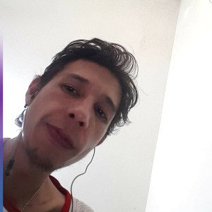 A VER, DEMUESTRA LO Q LADRAS, PERO CON STILO,  Y NO HABLES TANTO MEJOR CANTA