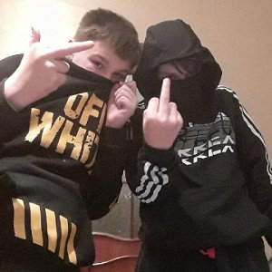 денег больше