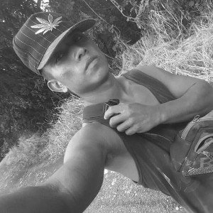 ME CRITICAN POR SER EXTRANGERO