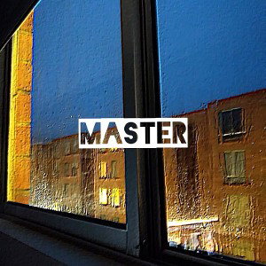 MasteR - Hecho a las patadas