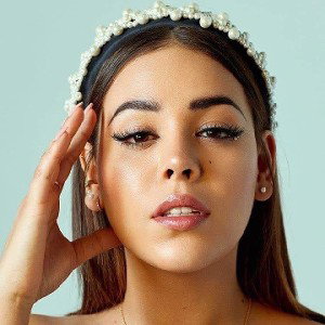 Bella señorita.