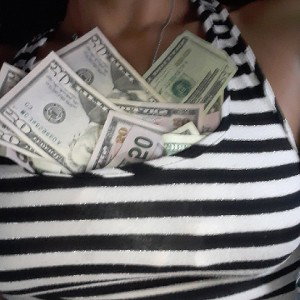 #PaRAdoXReCorDs #kavicali #RapFame  "MONEY"