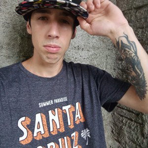 A Lagrima Cai