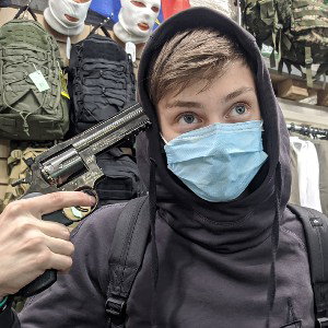 цирк ебаный и клоун уебан