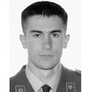 јаук-безсмртни херој