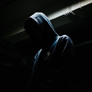 Shadow lurking 