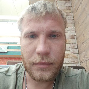мЭтро - Погоны в красном