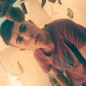$(inquieto) por lo que boy$