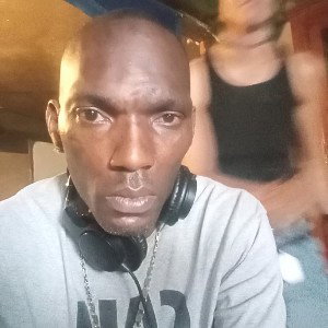Steppin (06:54)