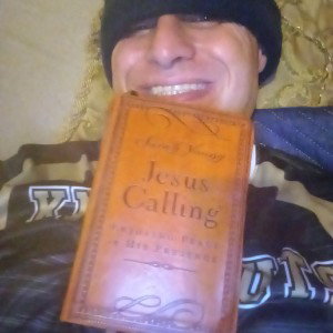 writer and artist Aaron Patrick Holcomb Jesus is my calling Justin give me this fi five program.