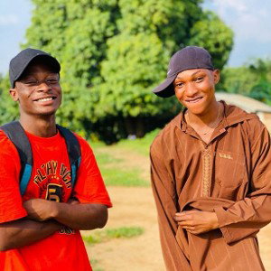 Yaw tog ft Lil Bee Fake Ex  