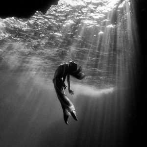 Is the world drowning(the world is drowning)