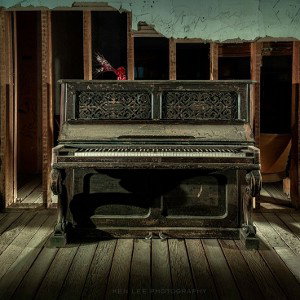                           👁️sleeping 👁️ piano👁️ 