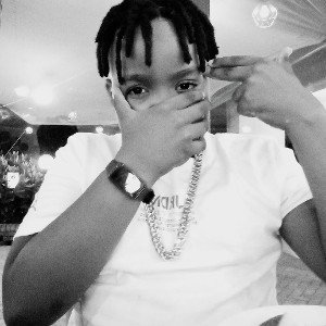 out side his house freestyle (hit that brr)