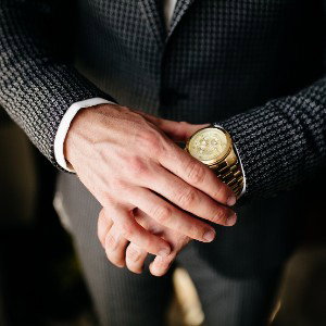 R-MILLE, ROLEX OU PATEK