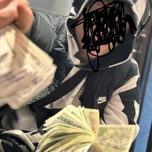 Na Hlavě nosim kapuci