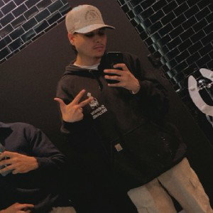 Entre Los Dos 