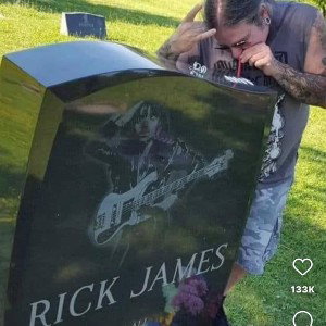 Die bitch I’m toxic, snort this
