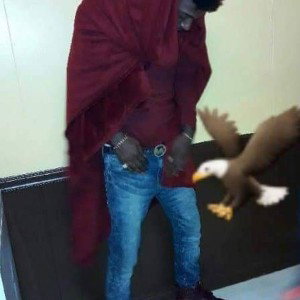  im swangin on yo bitch. sangin on too yo bitch.. (shadow..)...   Bitch iiiiiiiimmmmm..  swangin and im slidin......swan