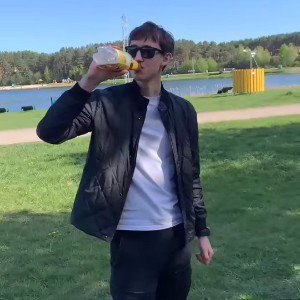 просто крошим батон