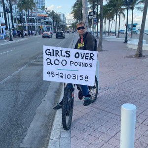 BIG GIRLS 