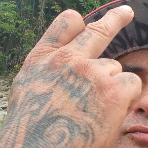 middle finger up to the sky