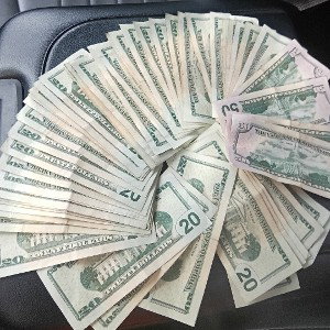 WE GET DAT MONEY