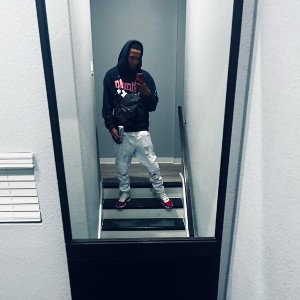 1 Step (Sample Beat)