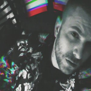 TRUVIBE4YAMIND808 - truvib€ - kopfhoch 