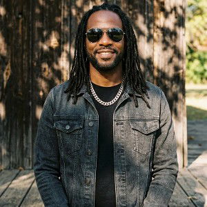 JAH LIVING AND RAINE::HI KINGI:: FEAT::VANSINGH::
