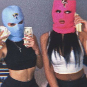 Con Las Macarenas 