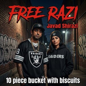 Free Razi - 10 piece bucket with biscuits