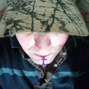 T 